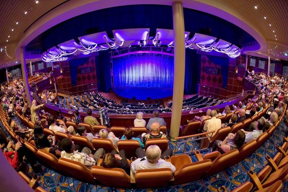 Шоу в Королевском театре Allure of the Seas